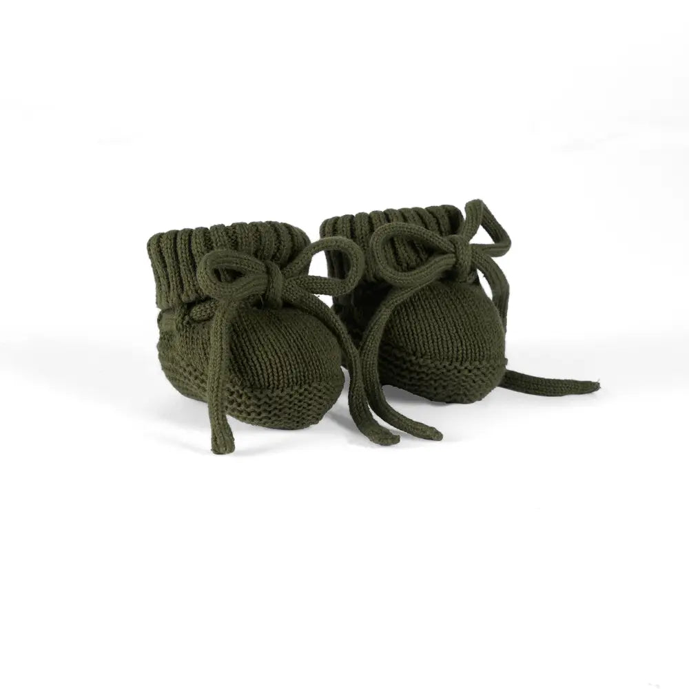 Knitted booties in forest green with drawstring bows, pair of baby shoes