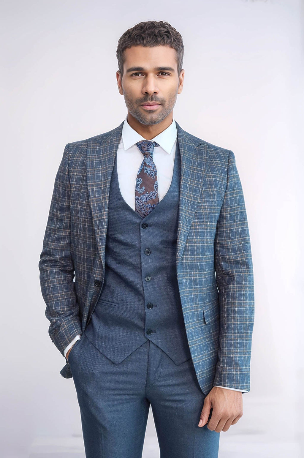 Men's slim fit checked suit jacket in dark blue with matching vest and trousers