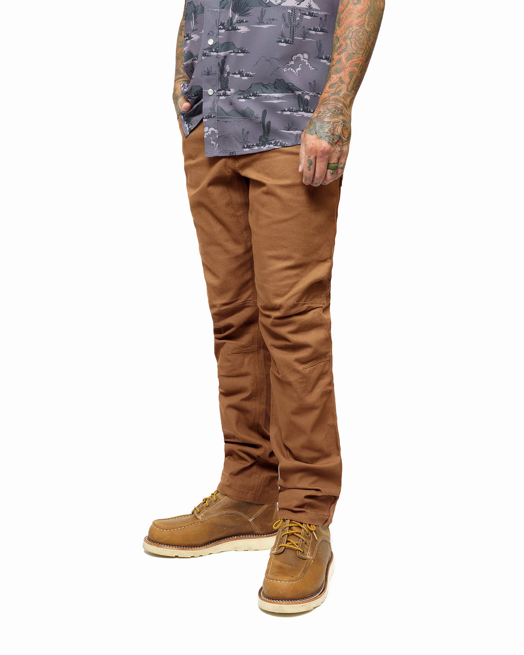 Trailblazer standard-fit pants in TOB with side pockets and stitched knee panels