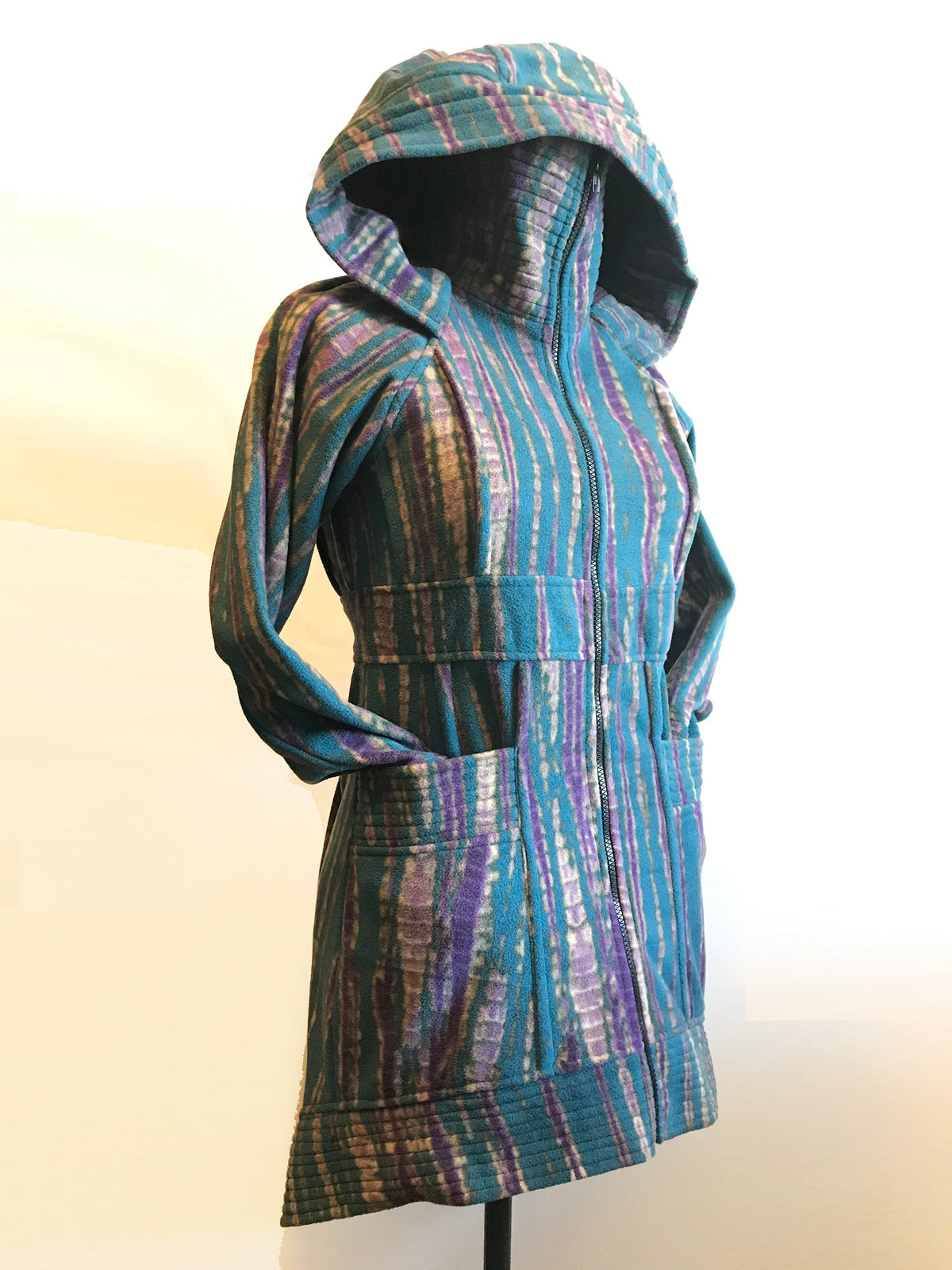 Multicolor striped fleece hooded jacket with full zip and cuffed sleeves