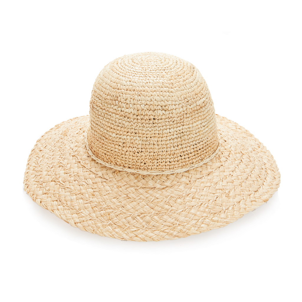 Natural raffia sun hat with wide brim and rounded crown