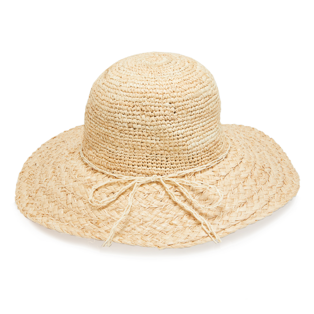 Natural raffia sun hat with wide brim and tied under-brim detail