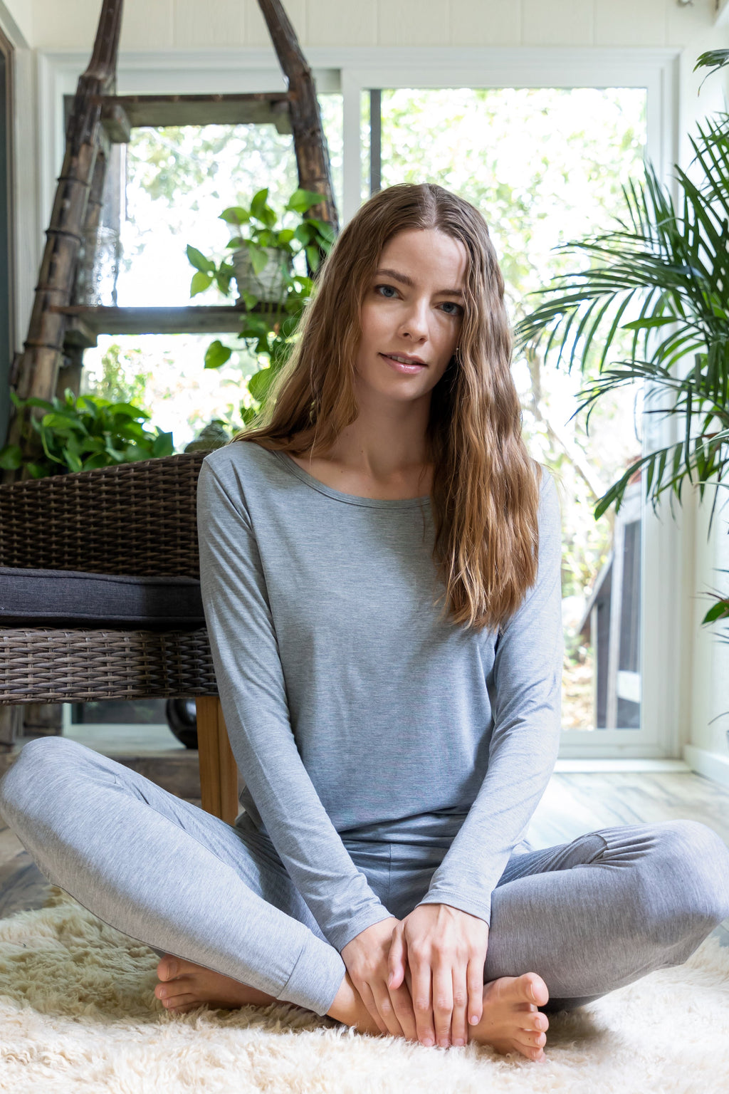 Heather grey long-sleeve lounge T-shirt for women with scoop neck