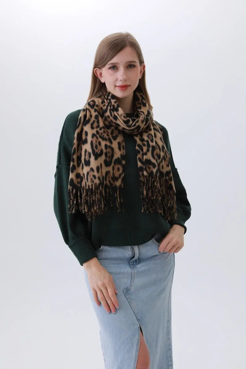 Leopard-print scarf with long fringed border