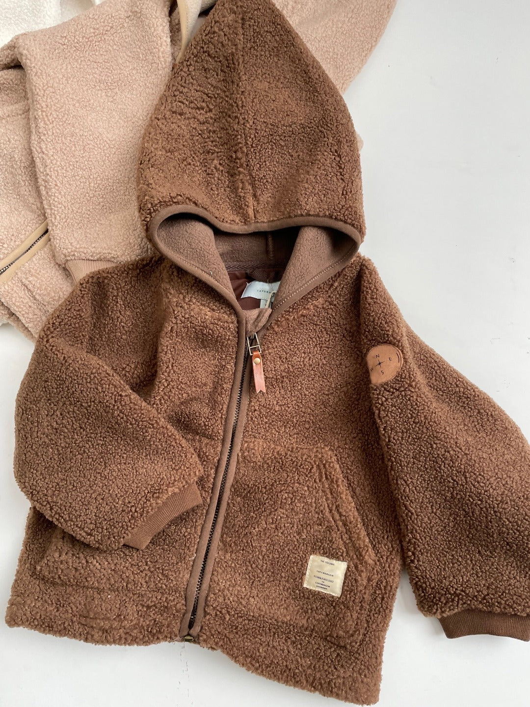 Kids hooded fleece zip-up jacket, brown teddy pile with front zipper and chest patch