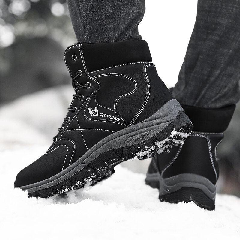 Men's cold-weather ankle boots, black lace-up with textured winter outsole