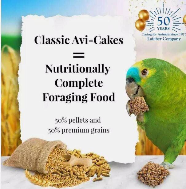 Classic Avi-Cakes parrot bird food package panel with green parrot and pellets
