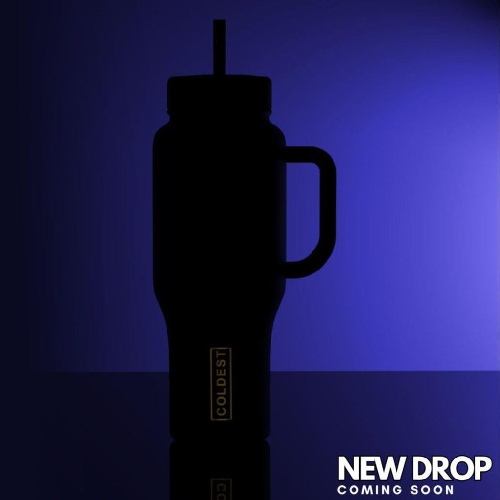 36oz insulated water bottle with black body and straw lid