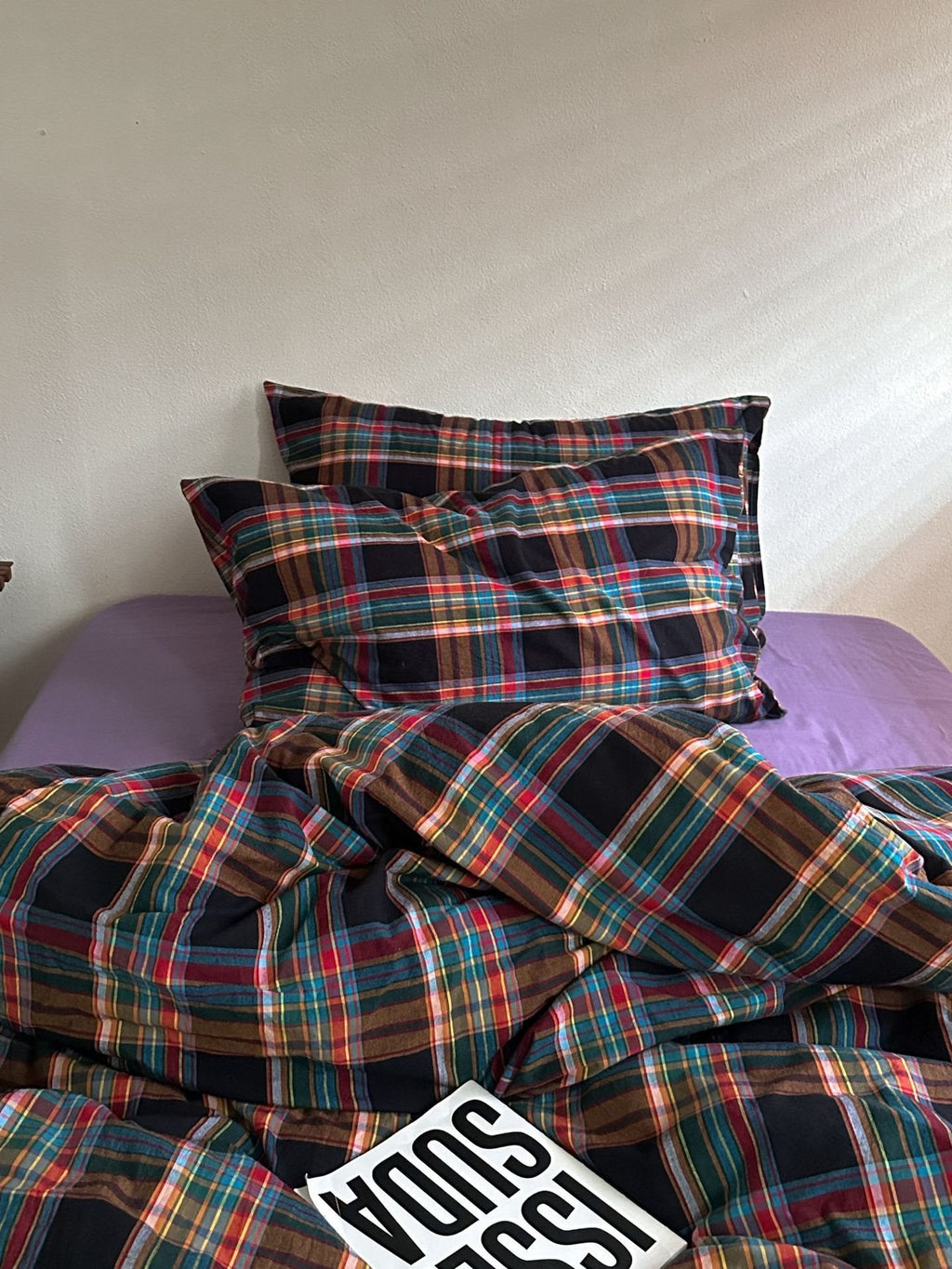 Tartan plaid duvet cover set with two pillowcases, dark navy red blue teal; logo patch