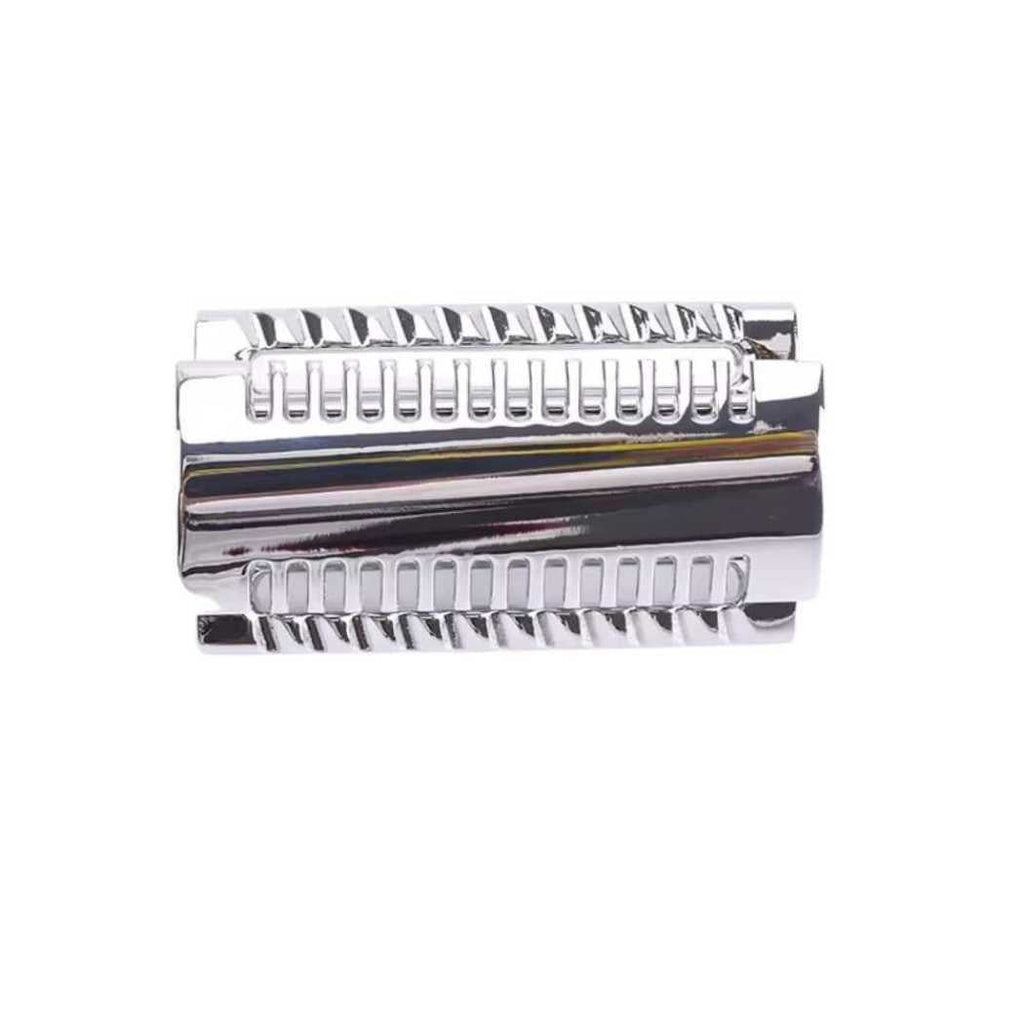 Double-sided safety razor head with paired guard plates and slot-style teeth