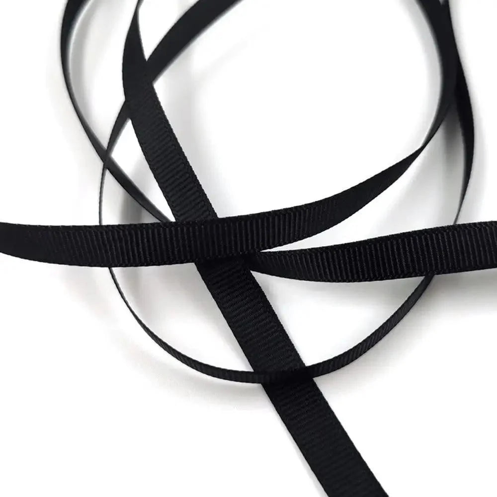 Black woven leash strap with fabric loops and webbing stitching for retractable dog leash