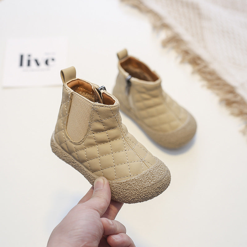 Soft-soled cotton child boots in light khaki, quilted upper and thick textured sole