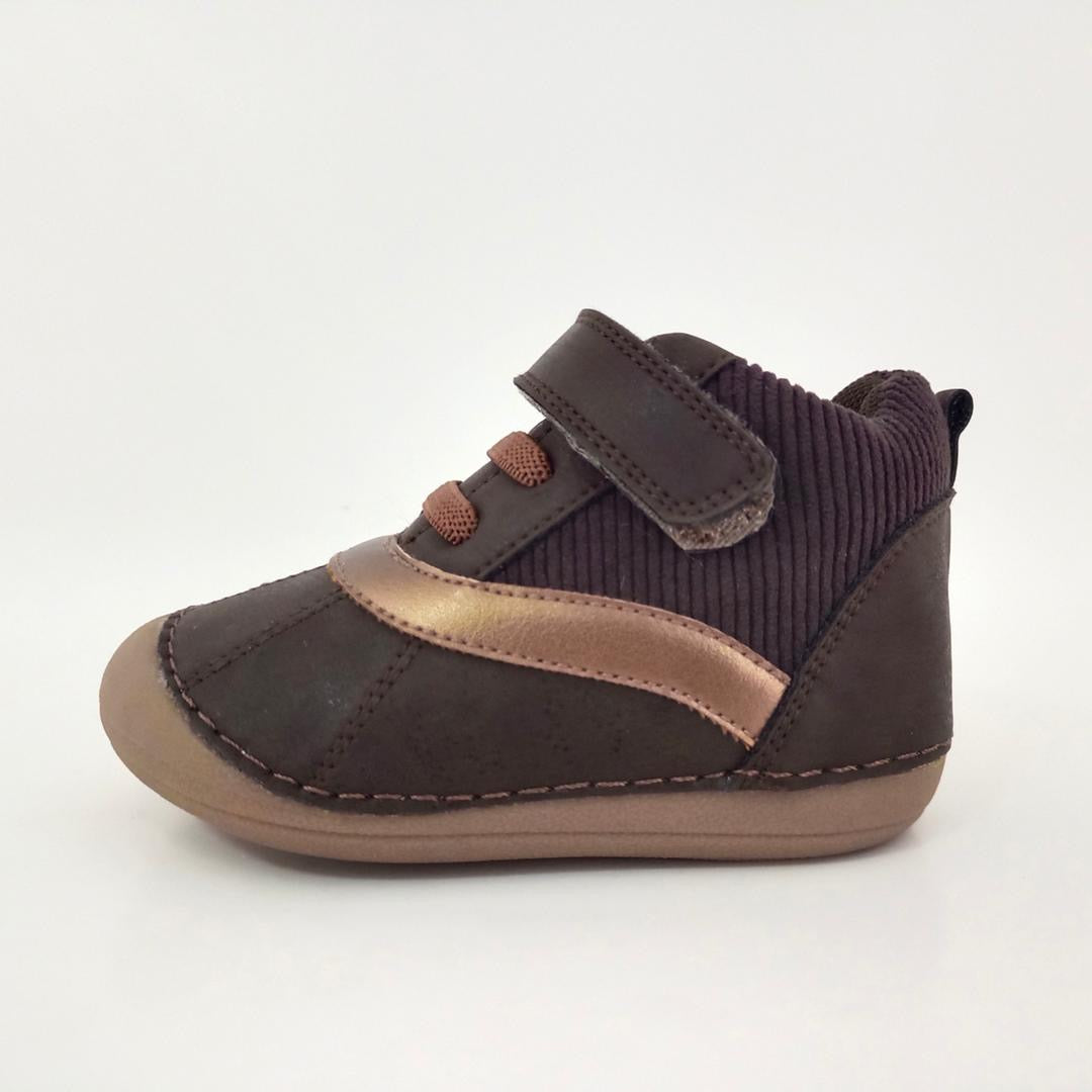 Kids barefoot boot, dark brown suede with ribbed collar, tan accent, hook strap