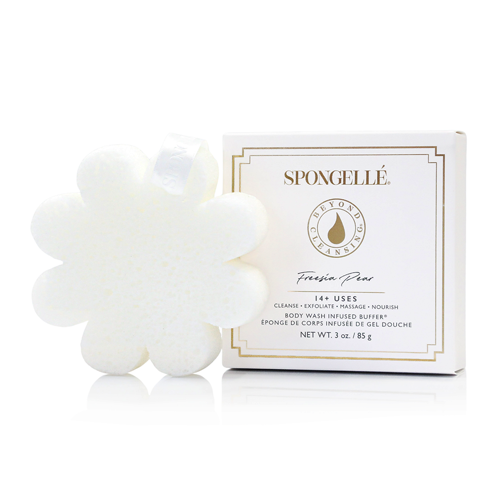 White boxed bath sponge with white flower-shaped sponge bar