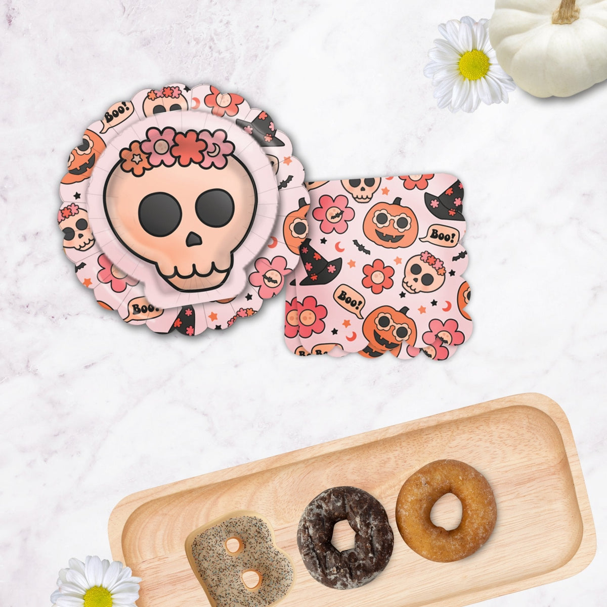 Groovy Halloween icon plates with skull and pumpkin graphics, round paper plates