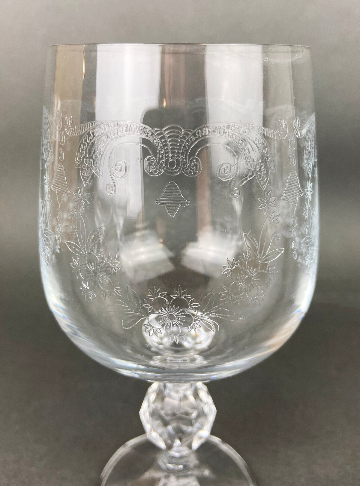 Single crystal goblet with decorative lace etching on the bowl