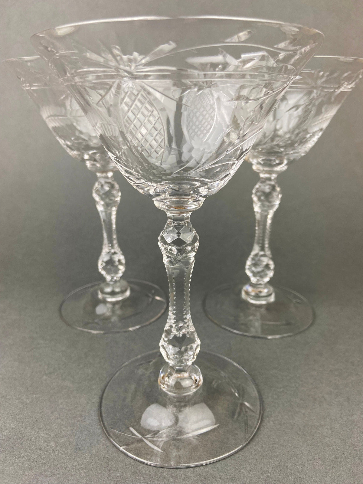 Cut crystal champagne glass with faceted bowl and stem, set of 6