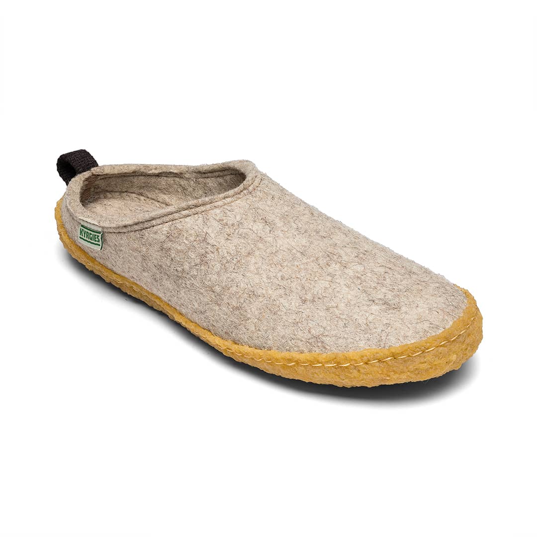 Outdoor wool slides in oatmeal color, open-toe slip-on with textured felt upper