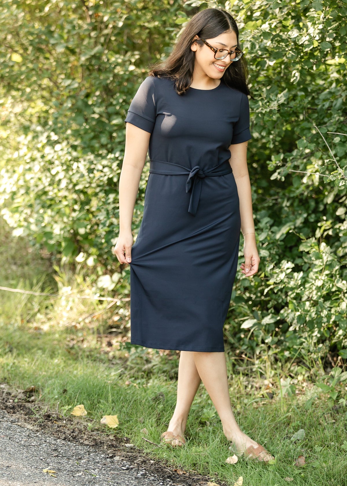 Lennox midi dress in dark navy, short sleeves, crew neck, tie waist, button front.