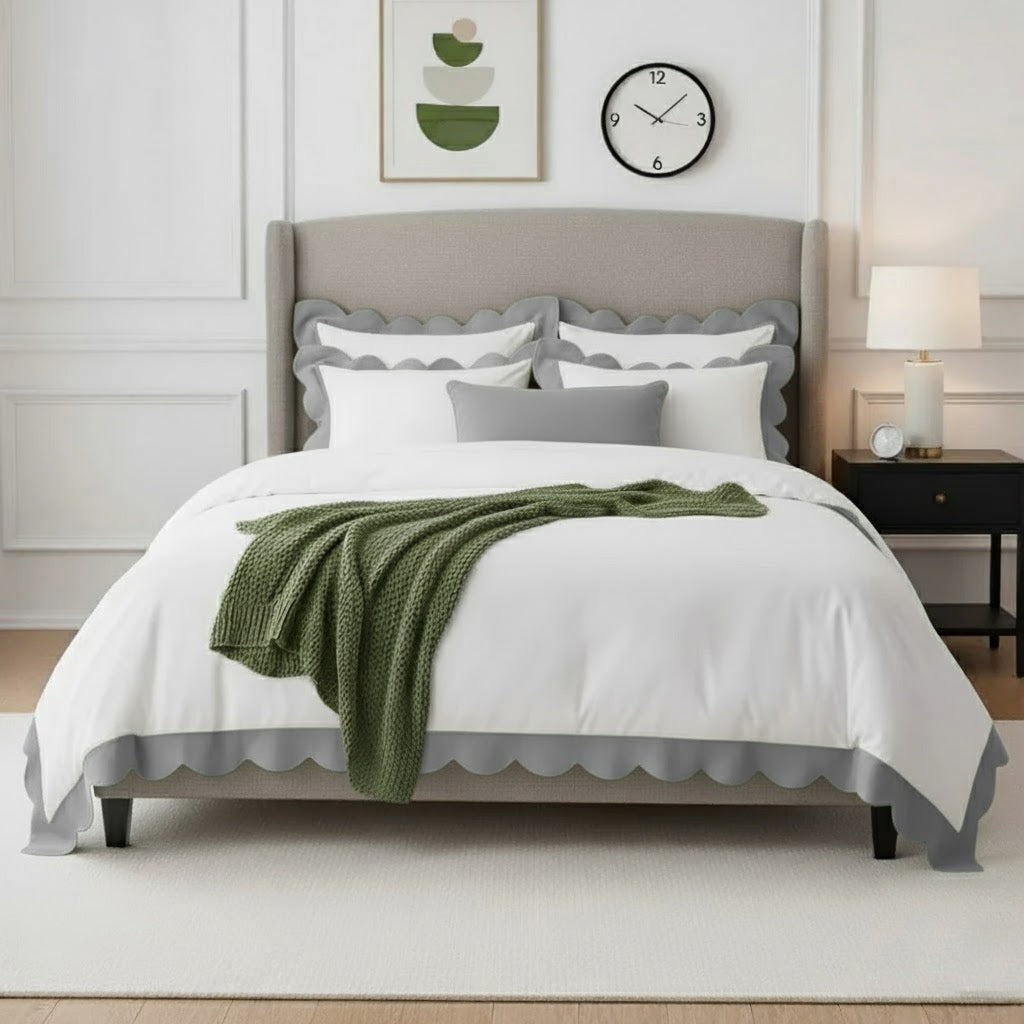Wavy applique cotton duvet cover set with light blue scalloped border