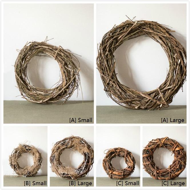 Natural rattan and willow wreath rings, four circular wreath forms