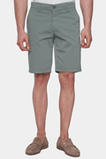 Seal green men’s casual shorts with button closure and front pockets
