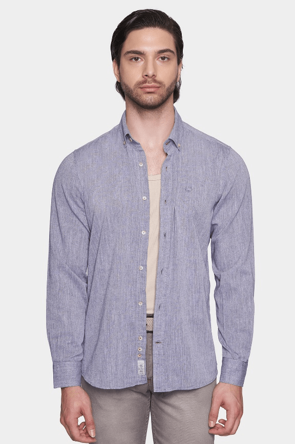 Men's lavender linen button-up shirt with point collar and long sleeves