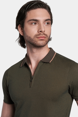 Olive polo shirt with ribbed collar and buttoned half placket, short sleeves