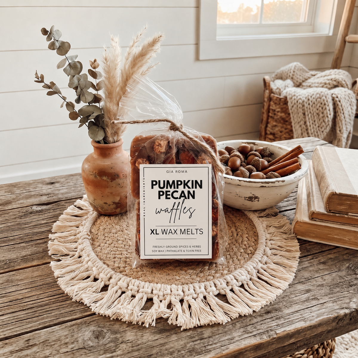 GIA ROMA Pumpkin Pecan Waffles XL wax melts box with bagged melts on a tray