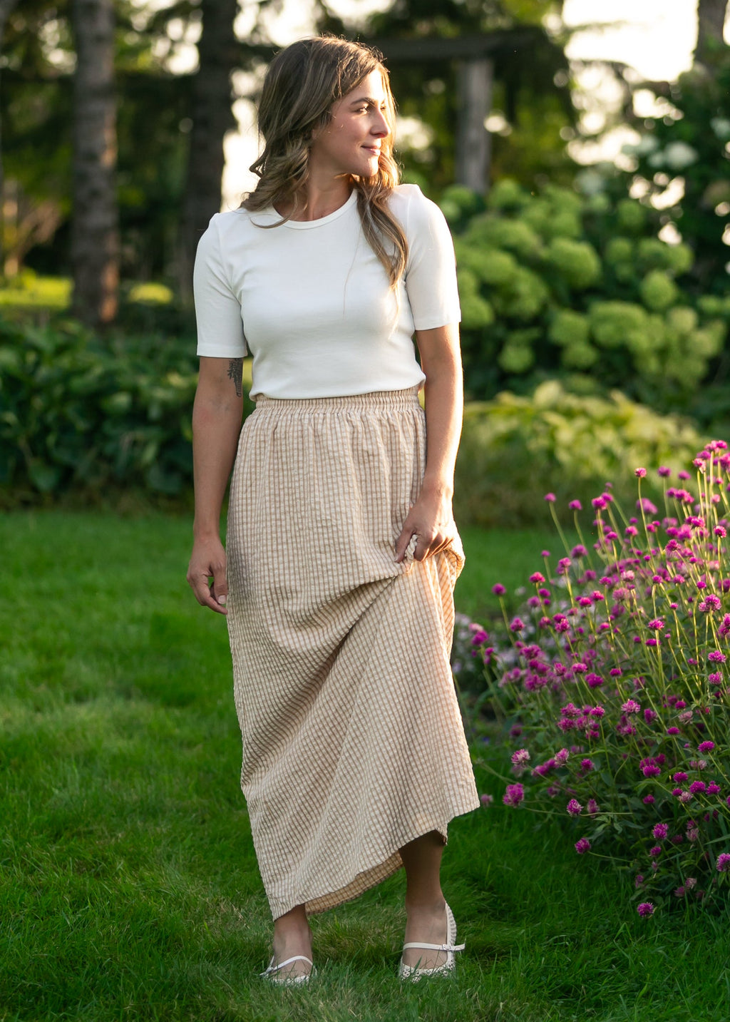 Cream-beige gingham maxi skirt with elastic waistband and ankle-length gathered skirt