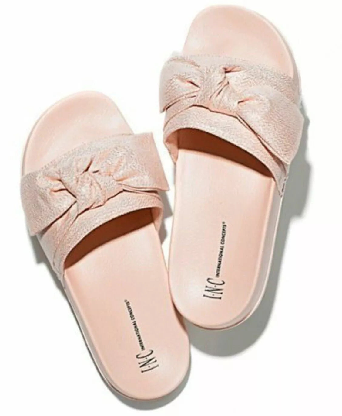 Women's knotted slide slippers in blush pink, cushioned footbed and thong strap