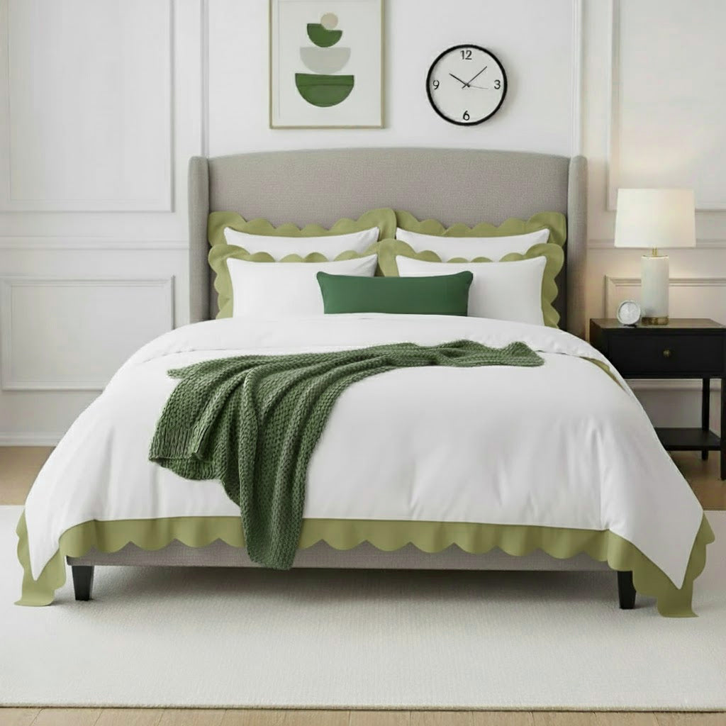 Wavy applique cotton duvet cover set with dark green scalloped border