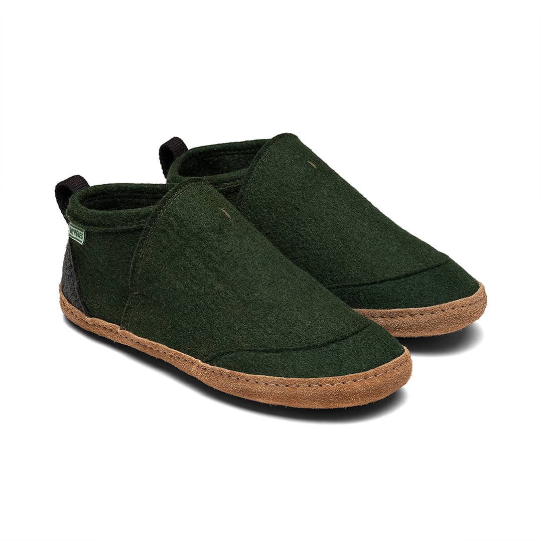Tengries dark green felt slip-on slippers with brown sole and rounded toe