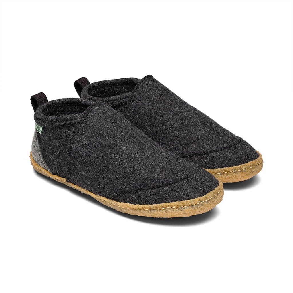 Tengries Walkabouts charcoal felt slip-on shoes, pair view, tan jute sole