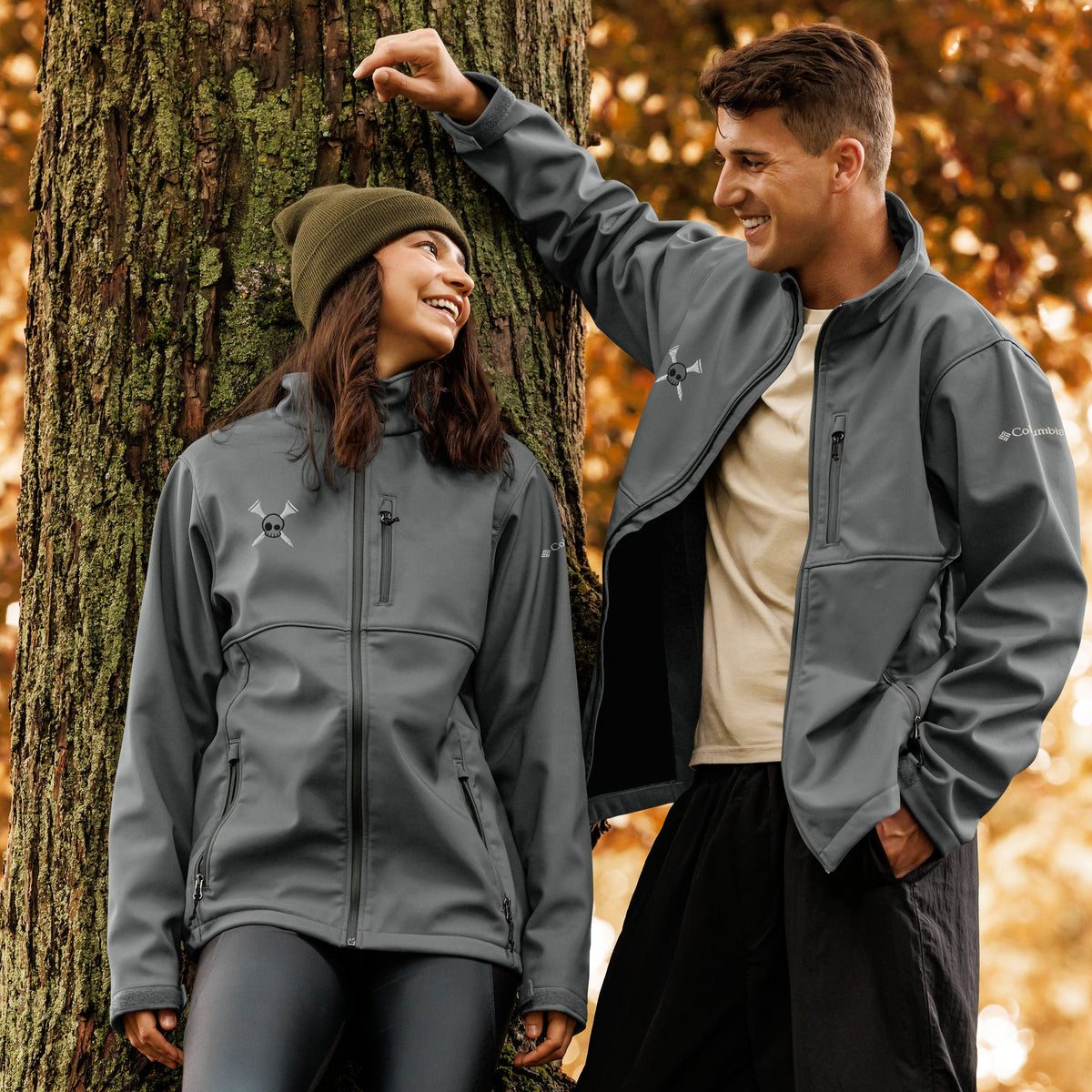 Dark gray soft shell jacket, full-zip with hood and two zip pockets