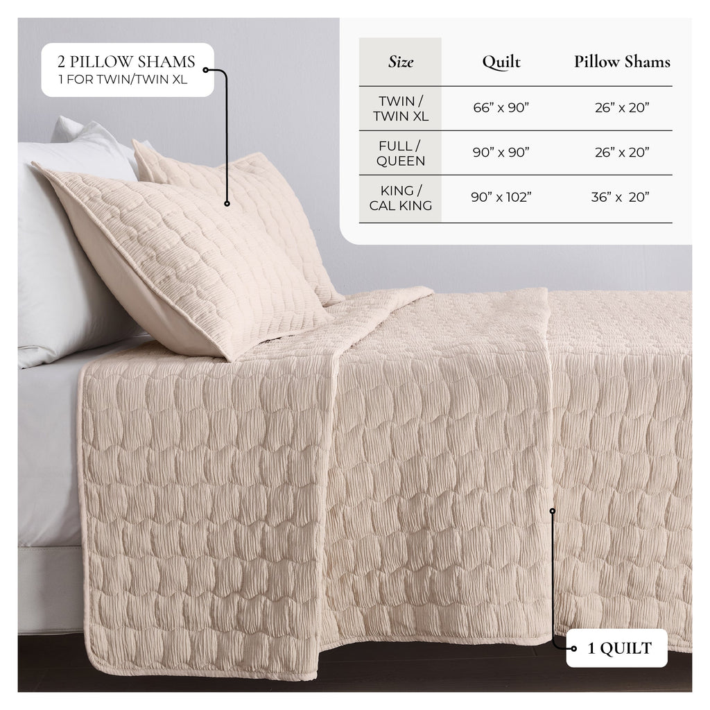 Gauze quilt set with wave-stitch pattern, light beige quilt with two pillow shams