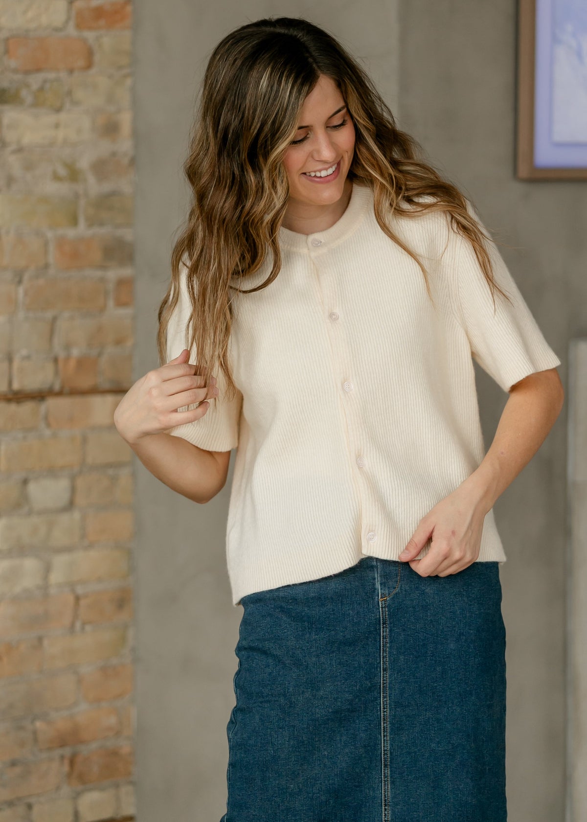 Ivory short-sleeve button cardigan, V-neck knit with ribbed trim and front buttons